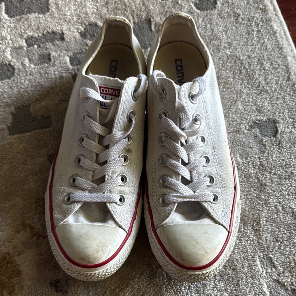 Converse Chuck Taylor All Star Sneaker (Size 8)